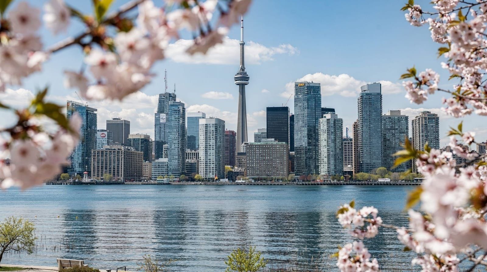 Best time to visit Toronto — An honest, season-by-season breakdown of when to visit Toronto based on weather,